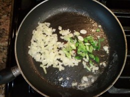 Step3 - Cook green onions